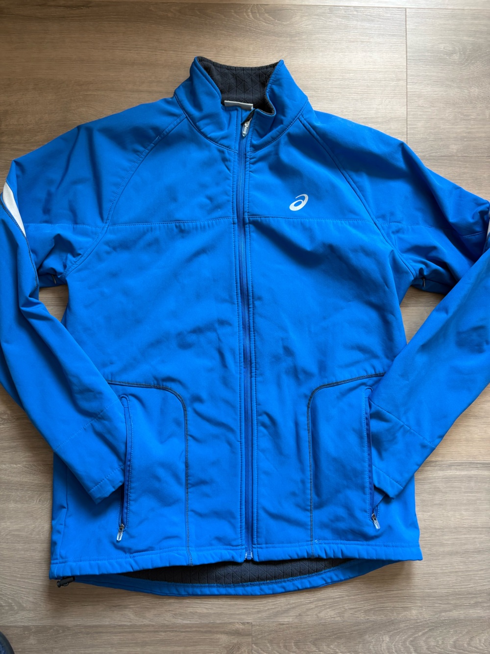 Asics Full-Zip Running Jacket in Royal Blue- size L